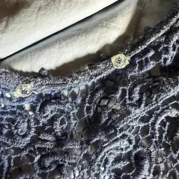 Heather blue swing sweater tank top,‎ size xl. Crochet back with flowers. - Picture 7 of 11